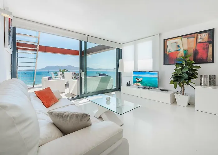 Atico Londres Derecha 公寓 *