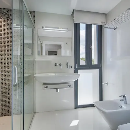 Апартаменты Atico Londres Derecha